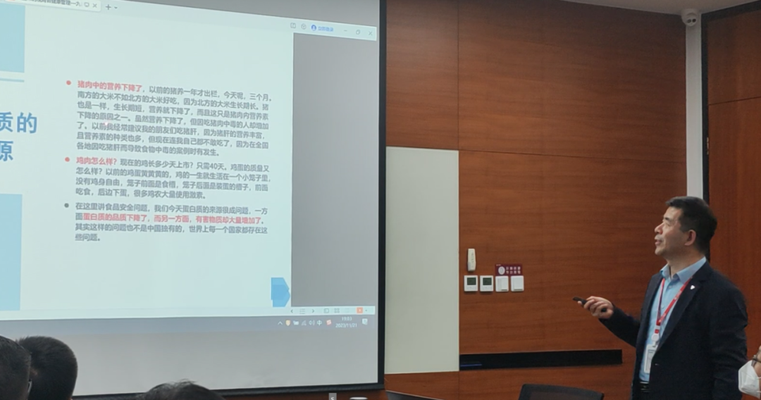 1711070439247178.png 640 (1).png